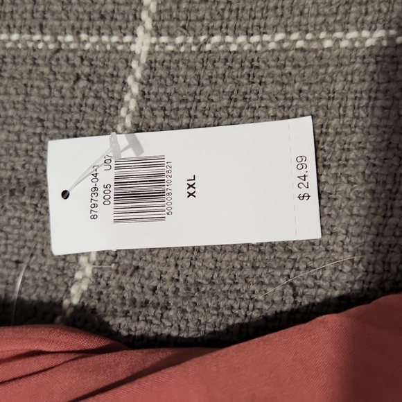 Old navy nwt tank - Picture 2 of 4